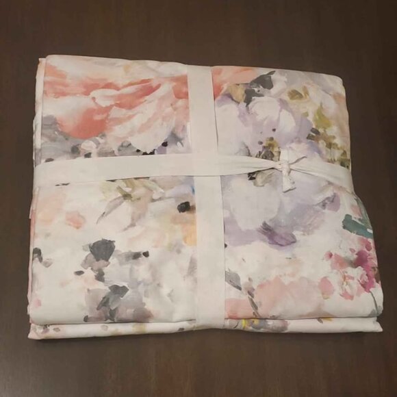 Pottery Barn Kinsley Duvet and Shams, Full/Queen - Picture 2 of 6